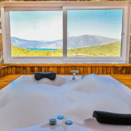 Ulugoel 2 Bedroom Secluded With Private Pool Hot Tub Kalkan