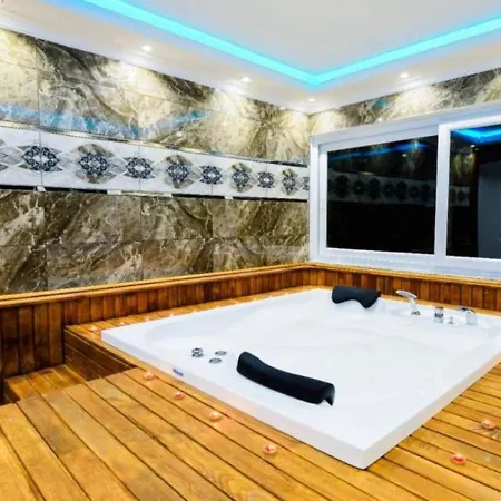 Ulugoel 2 Bedroom Secluded With Private Pool Hot Tub