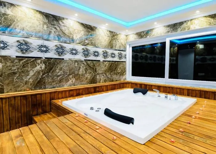 Ulugoel 2 Bedroom Secluded With Private Pool Hot Tub